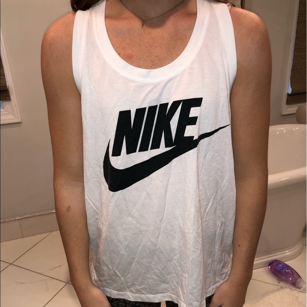 Nike tank